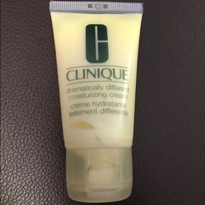 Clinique dramatically different moisturizing cream