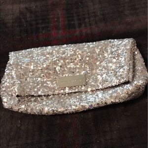 VS CLUTCH