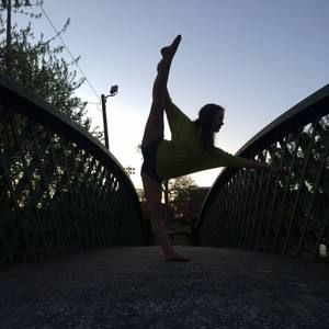 Meet your Posher, Elena