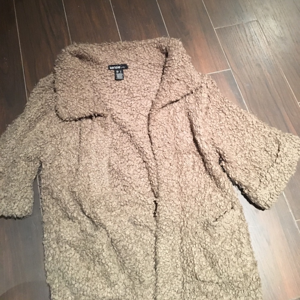 Kensie beige sweater