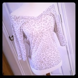 Short Torso Snow Leopard Thin Blouse