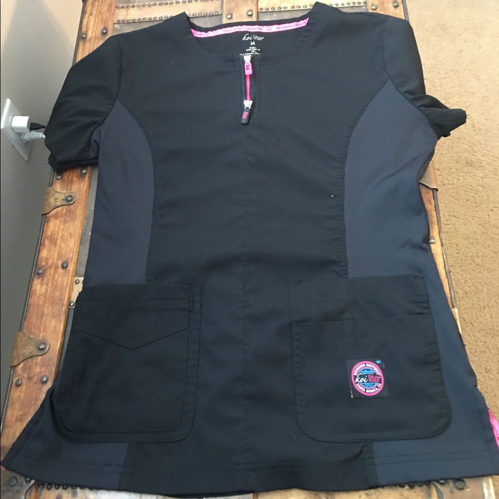 Koi Lite Scrubs