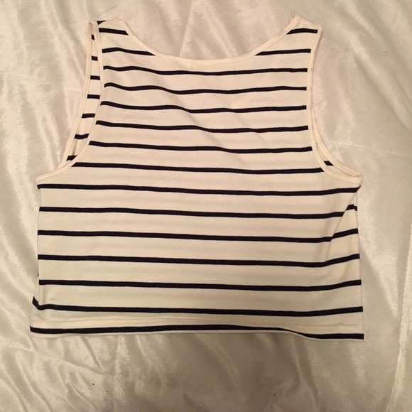 BP striped crop top - Picture 3 of 3