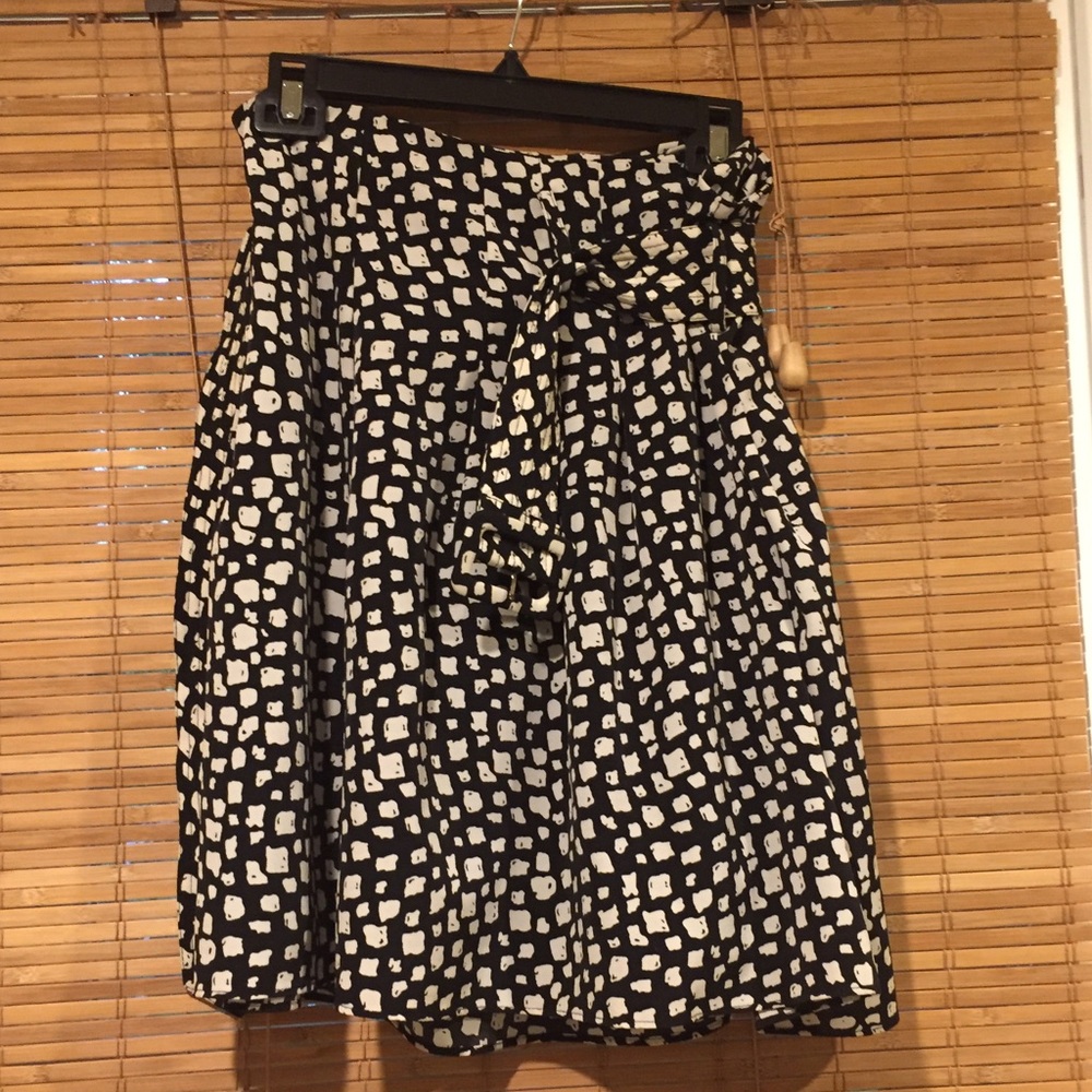 The Limited Black and White Belted Skirt