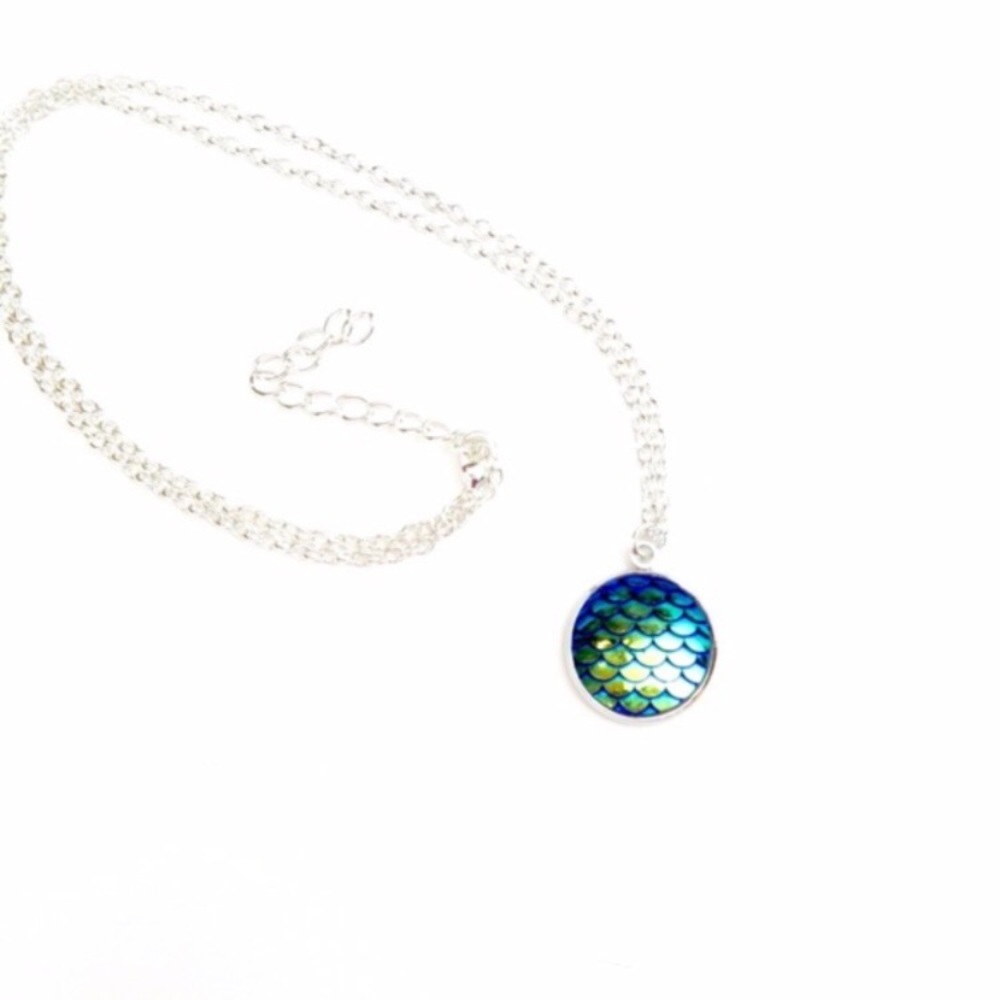 Mermaid  scale pendant necklace