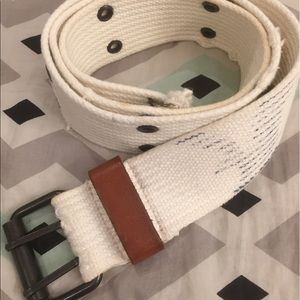 American Eagle belt