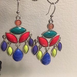 Multicolor fashion earrings
