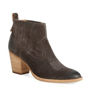 NWOT Dolce Vita "Jones"  Western Booties