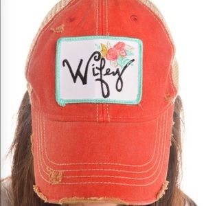 NWOT JUDITH MARCH WIFEY HAT