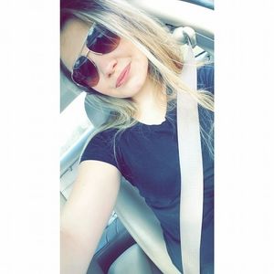 Meet your Posher, Leah