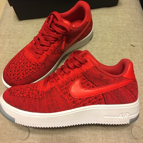Nike Ultra Flyknit Low Sneaker in Red - Picture 4 of 4