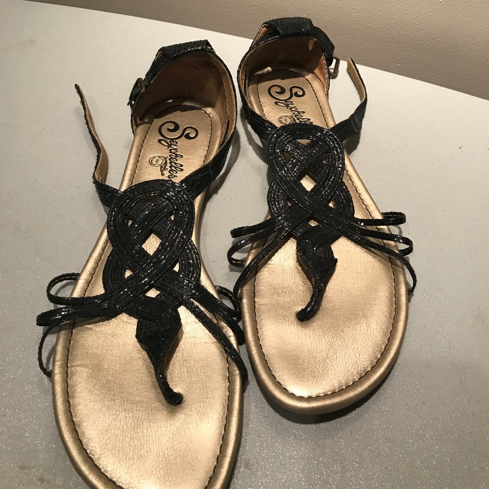 Seychelles sandals