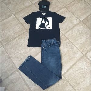 Hollister t shirt