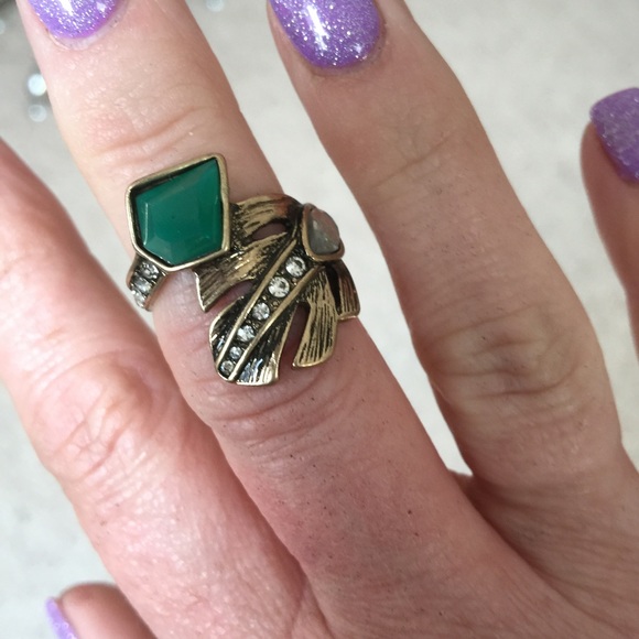 Leaf wrap around Ring(nwot) - Picture 3 of 4