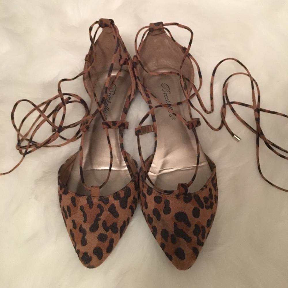 Cheetah Print Lace Up Pointed Toe Flats