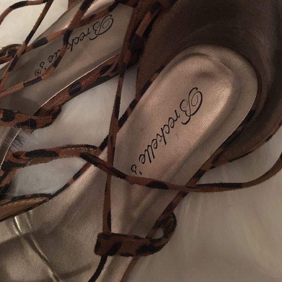 Cheetah Print Lace Up Pointed Toe Flats - Picture 4 of 5