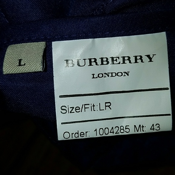 🛇SOLD🛇AUTHENTIC BURBERRY QULITED JACKET  (L) - Picture 6 of 8
