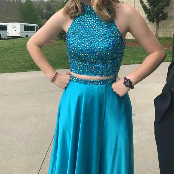 Sherri Hill Prom Dress - Picture 2 of 4