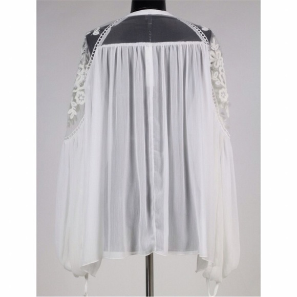 Semi sheer lace detail blouse - Picture 4 of 6