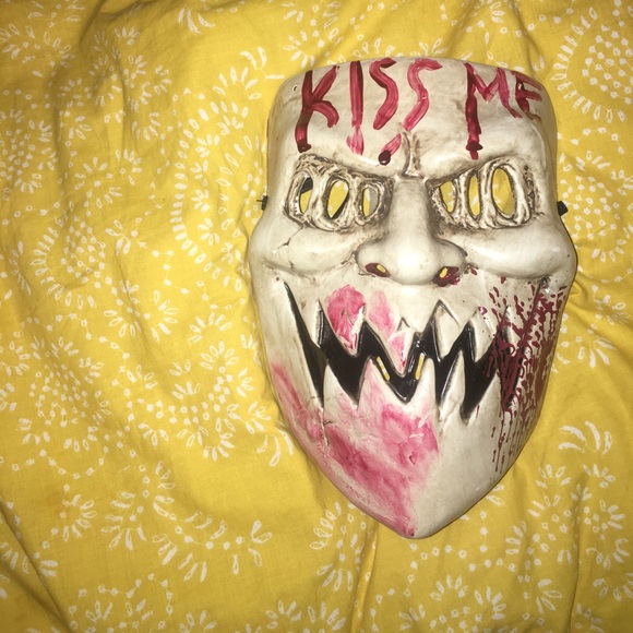 Purge Kiss Me Mask