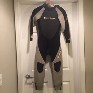 BODY GLOVE Youth Wetsuit Size 12 (juniors)