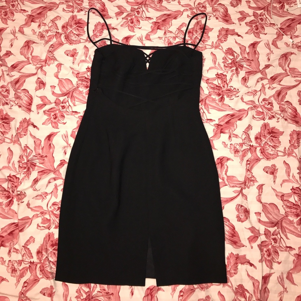 Little black dress - Picture 4 of 8