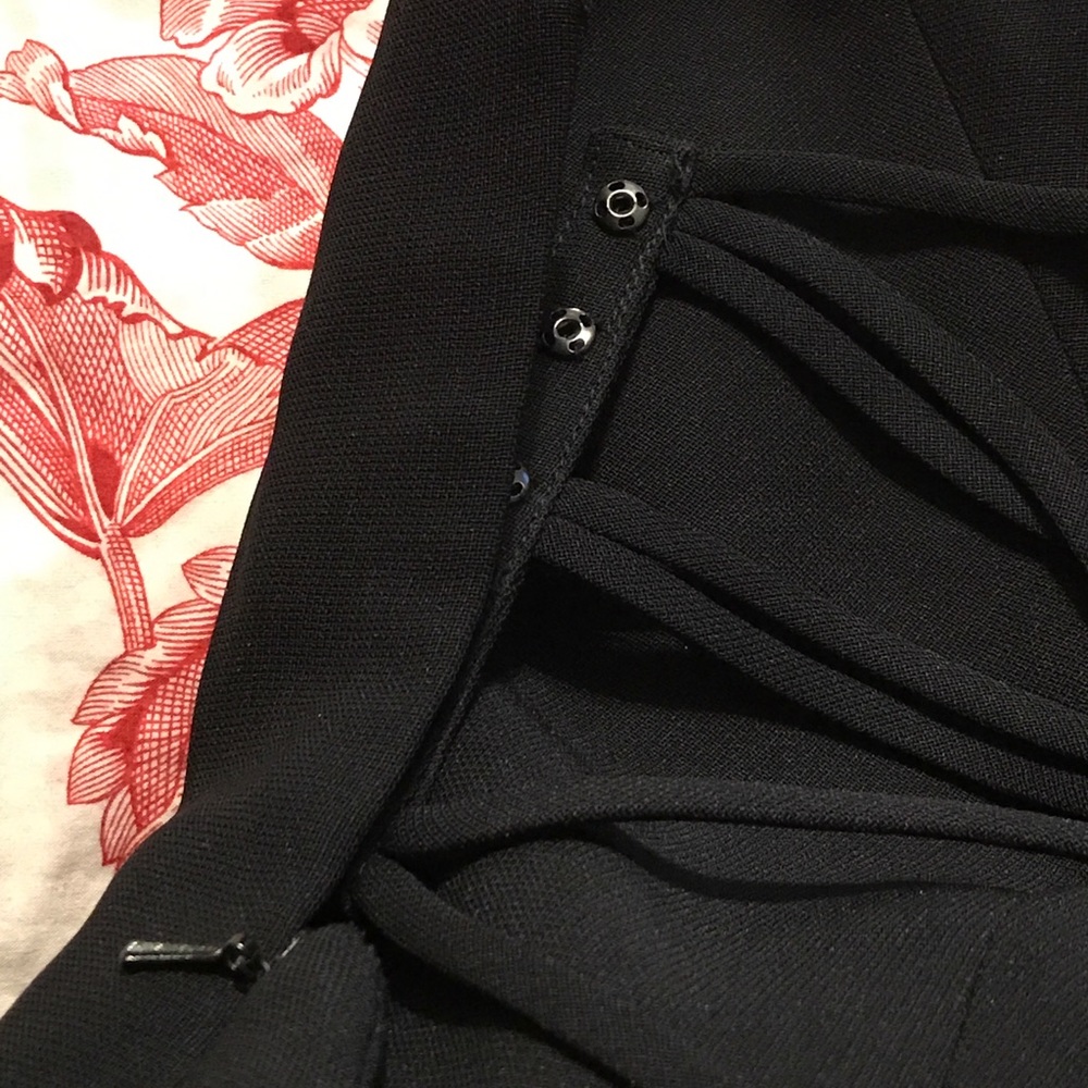 Little black dress - Picture 6 of 8