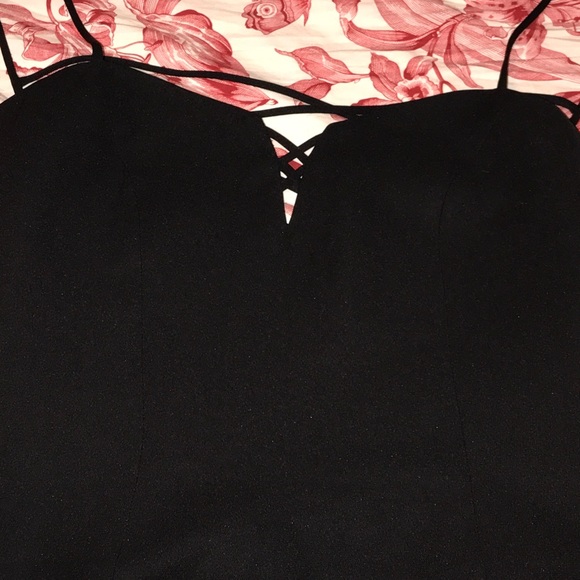 Little black dress - Picture 3 of 8