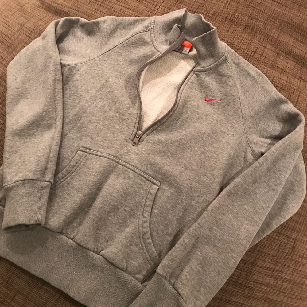 Half zip sweatshirt