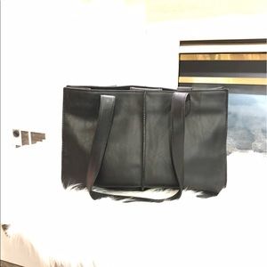 CLOSET CLOSING TODAY