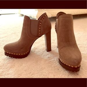 Alexander McQueen Studded Cocco Chelsea Bootie