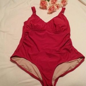 FINAL SALE NWOT Merona Swimsuit 22W
