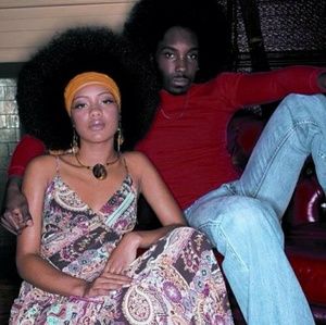 Meet your Posher, Ebony