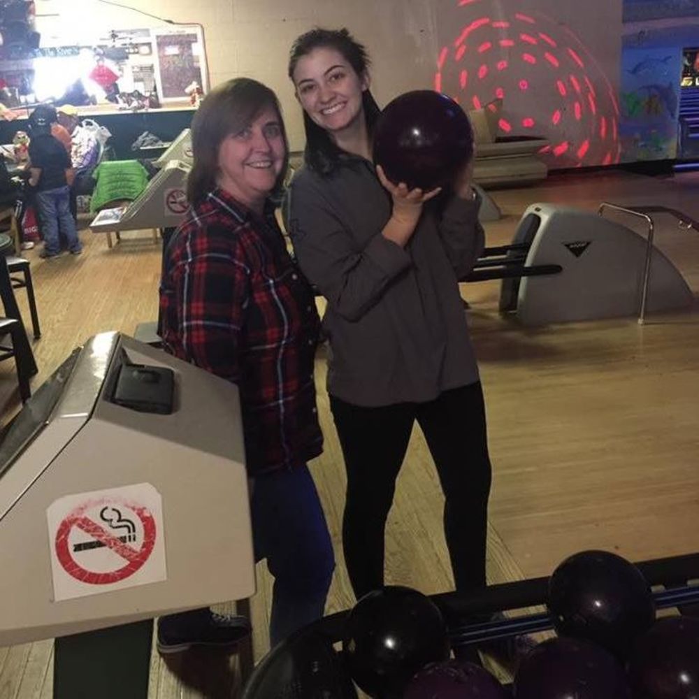 Meet your Posher, Brenna