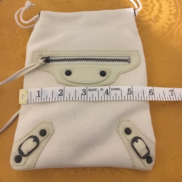 Balenciaga cloth makeup pouch. LAST CALL!๐๐ - Picture 4 of 6