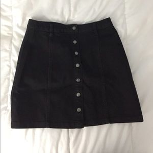 FOREVER 21 MINI BLACK SKIRT