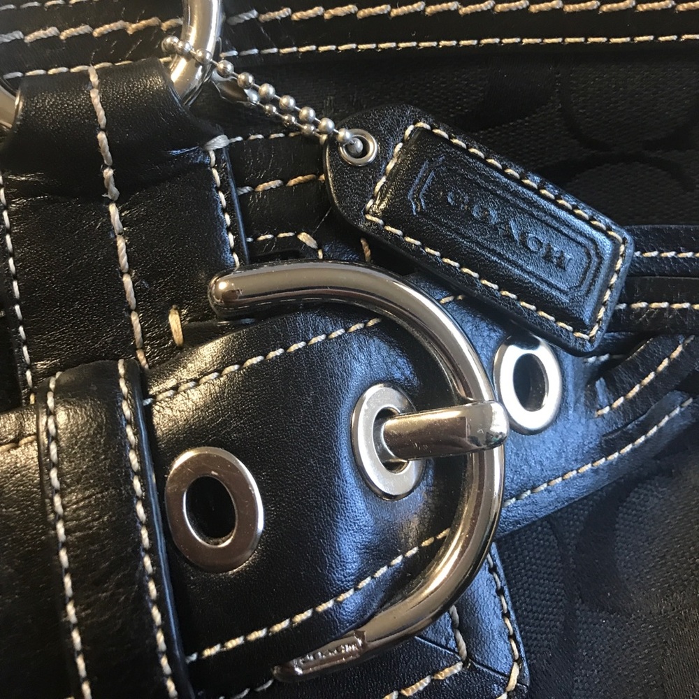 Coach Handbag - Picture 3 of 8
