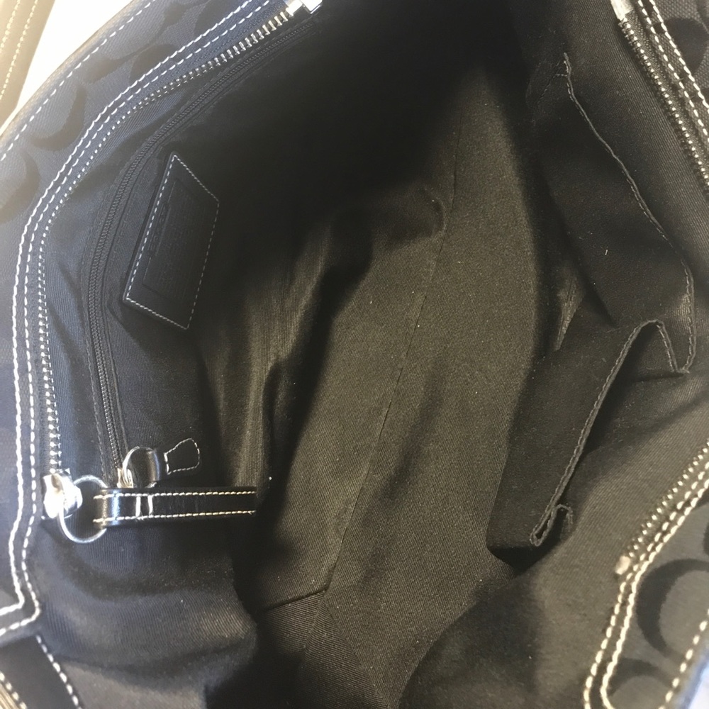 Coach Handbag - Picture 7 of 8