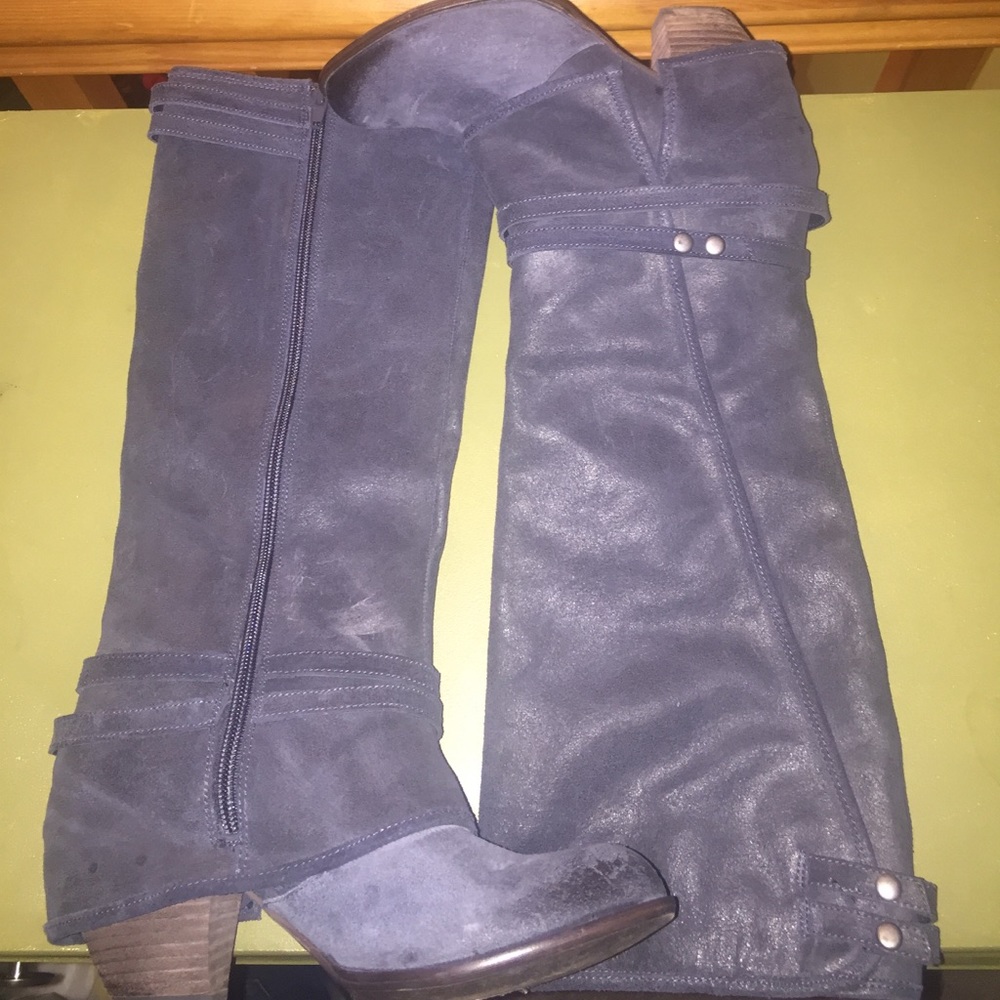 Navy blue leather boot
