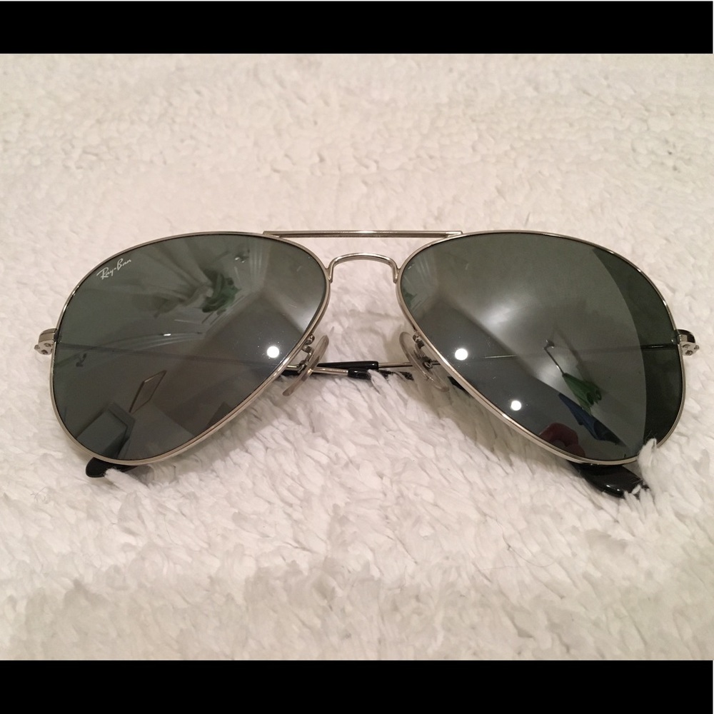 Classic Ray-Ban Aviator in silver mirror