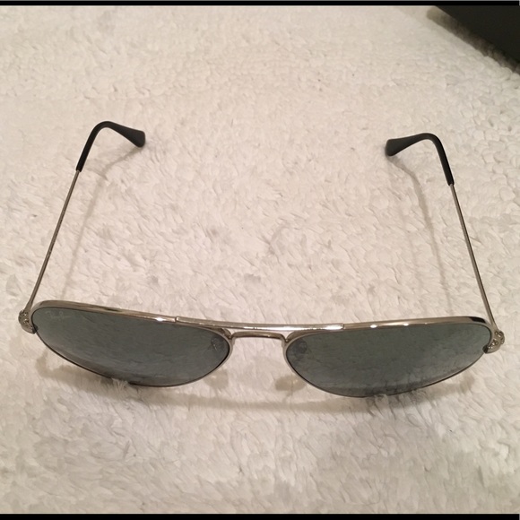 Classic Ray-Ban Aviator in silver mirror main image 4