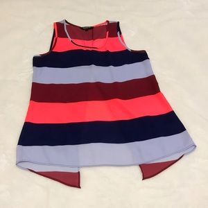 ⭐️Express Color Block Split Back Tank⭐️