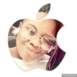 Meet your Posher, Janet