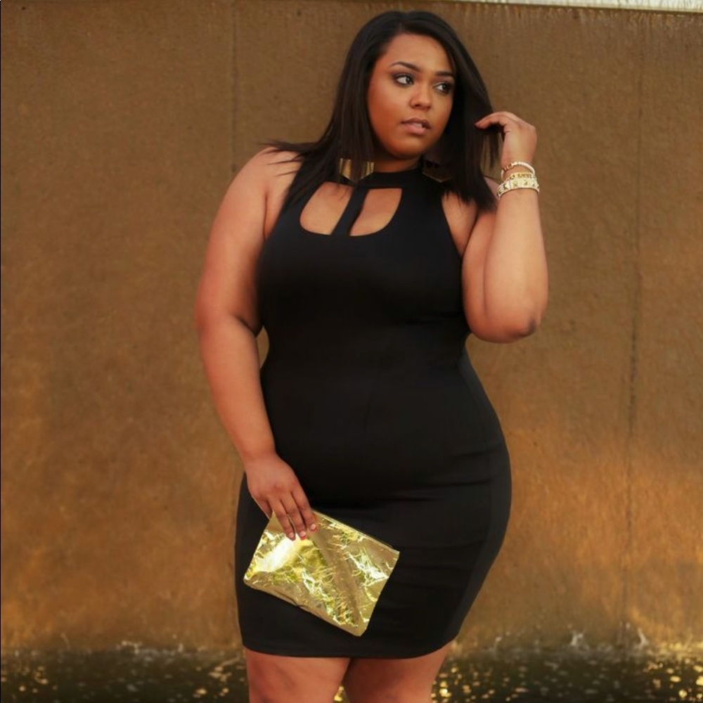 Plus Size Black Split keyhole Dress