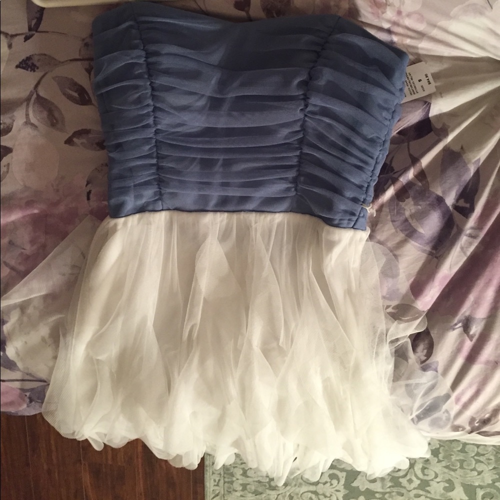 Strapless blue/ off white fun party dress