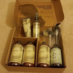 Wen hair cleansing accoutrements
