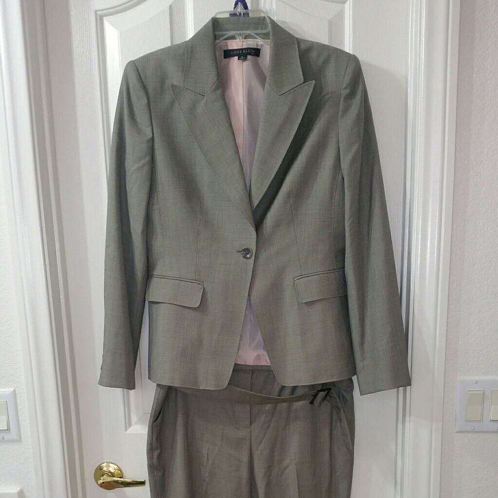 Anne Klein SUIT