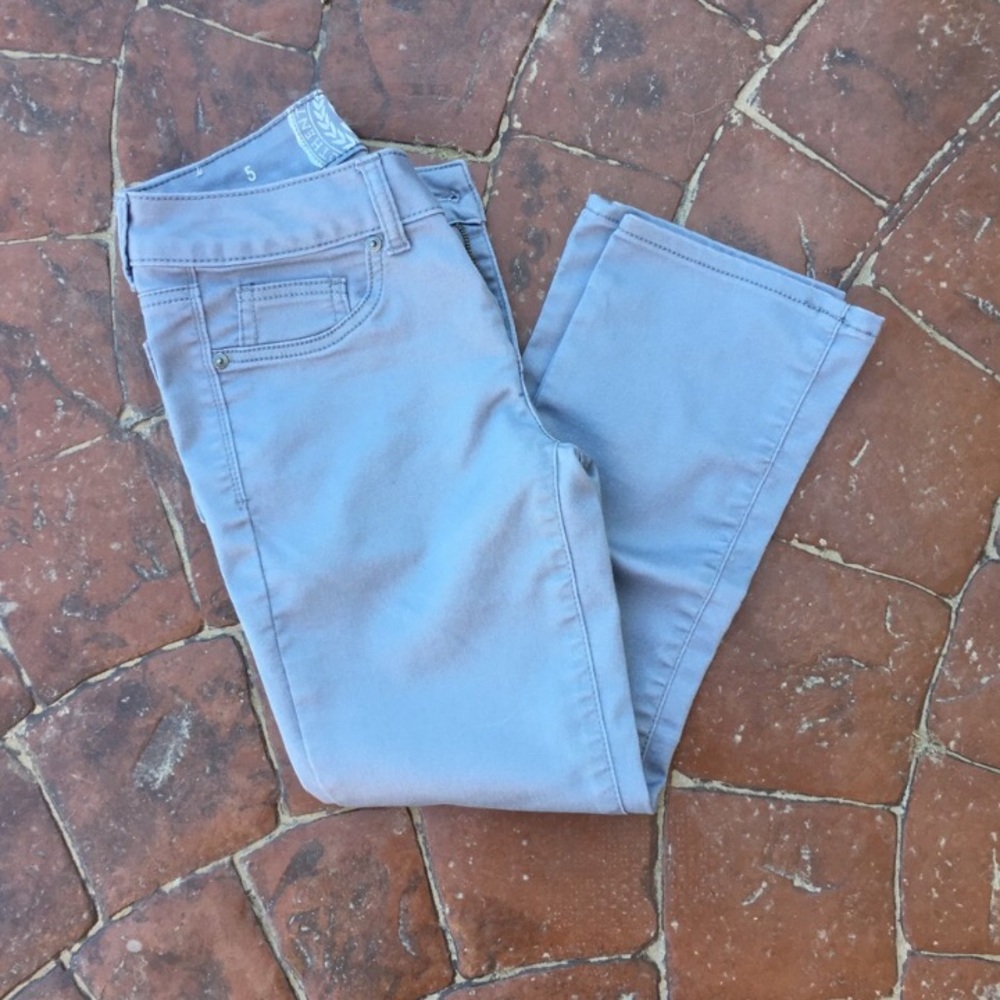 Grey capris