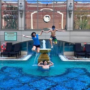 Meet your Posher, Samantha