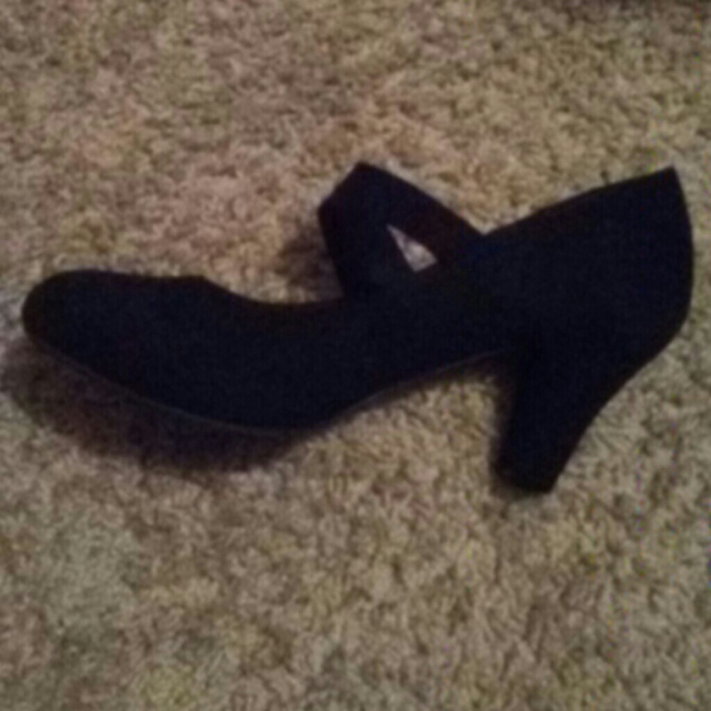 High heels - Picture 2 of 4